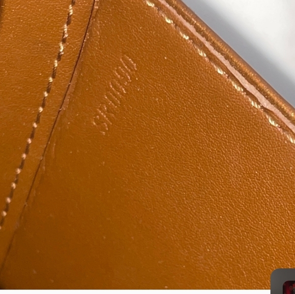 Auth BRONZE VERNIS CROSSBODY - Picture 4 of 10